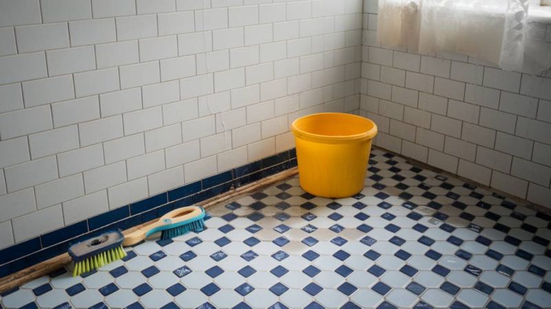 Peindre du carrelage de salle de bain : conseils et peinture adaptée